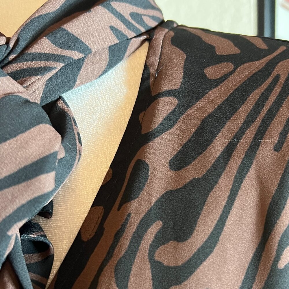 Black Label by Chico's Animal Print Tie Neck Midi Dress M Zrbra Cheetah Mixed - Picture 5 of 13